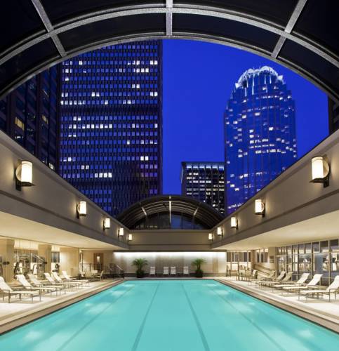 Sheraton Boston Pool.jpg Sheraton Boston Pool.jpg